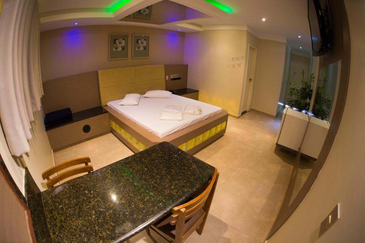 Chale Motel Паулиния Экстерьер фото